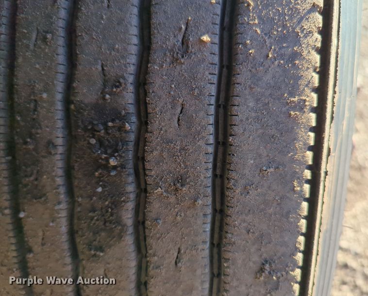 image for item EG2263 2007 Kenworth fuel truck