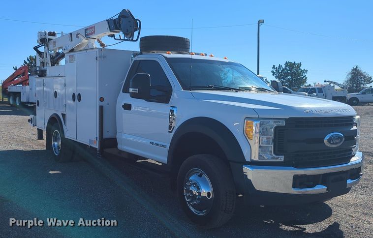 image for item EG2270 2017 Ford F550 Super Duty utility / service truck