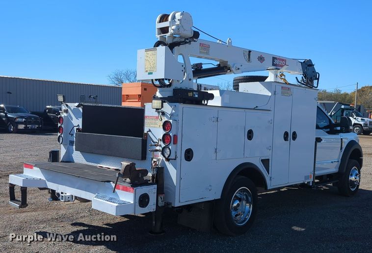 image for item EG2270 2017 Ford F550 Super Duty utility / service truck