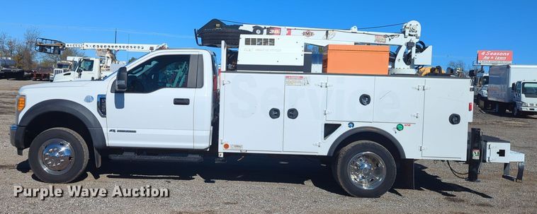 image for item EG2270 2017 Ford F550 Super Duty utility / service truck