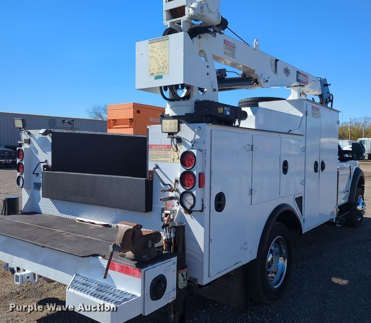 image for item EG2270 2017 Ford F550 Super Duty utility / service truck