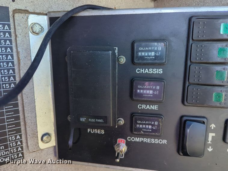 image for item EG2270 2017 Ford F550 Super Duty utility / service truck