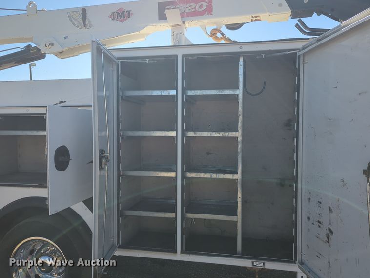 image for item EG2270 2017 Ford F550 Super Duty utility / service truck