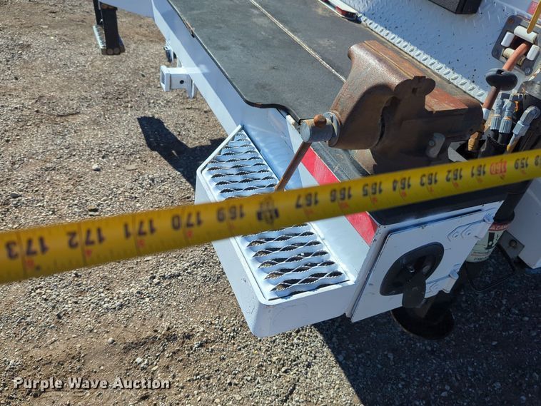 image for item EG2270 2017 Ford F550 Super Duty utility / service truck