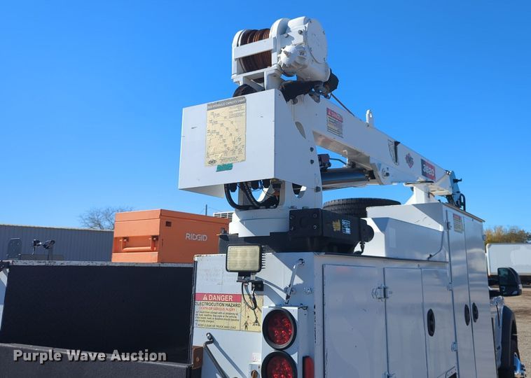 image for item EG2270 2017 Ford F550 Super Duty utility / service truck