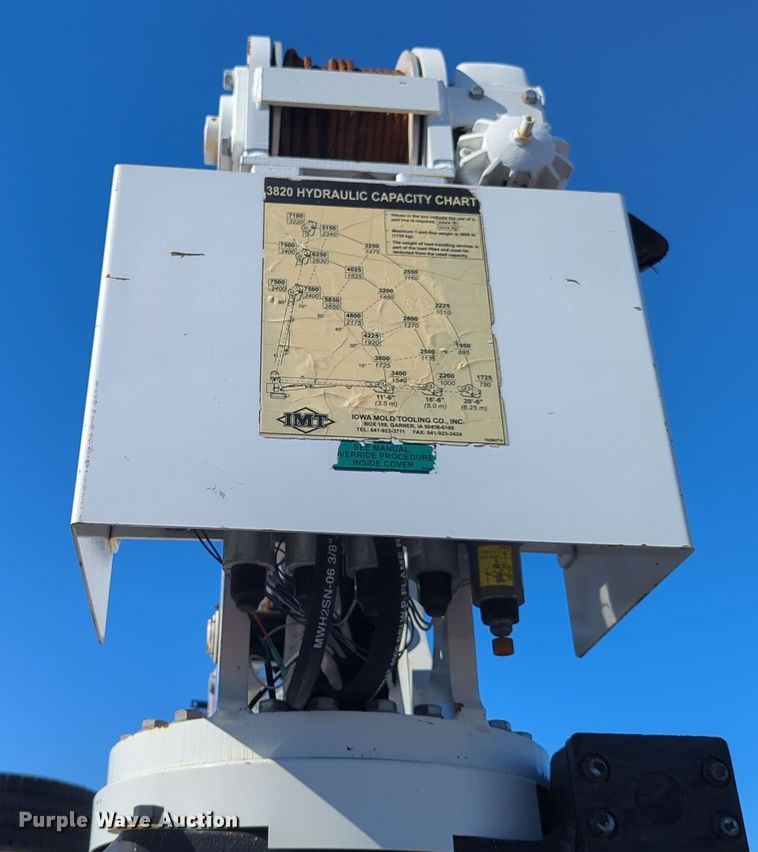 image for item EG2270 2017 Ford F550 Super Duty utility / service truck