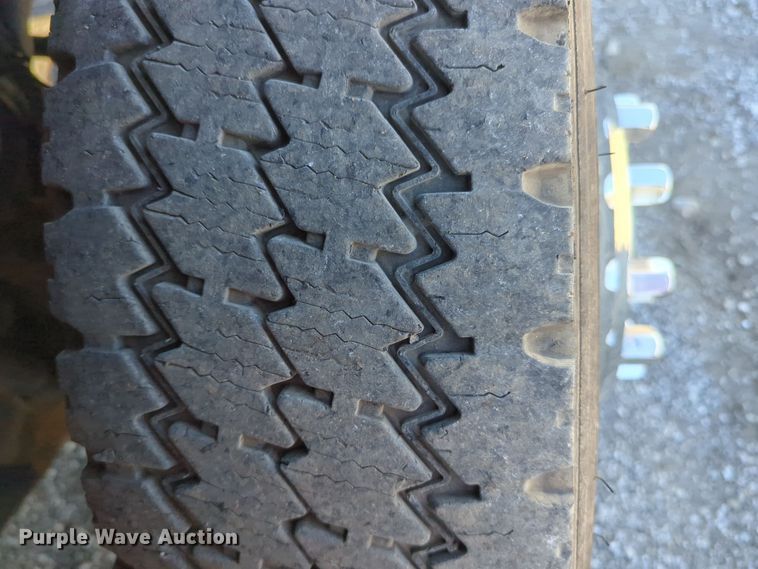 image for item EG2270 2017 Ford F550 Super Duty utility / service truck