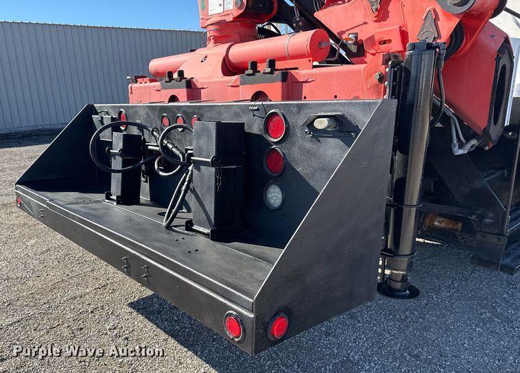 image for item EG2277 2008 International 7500 Crew Cab crane truck