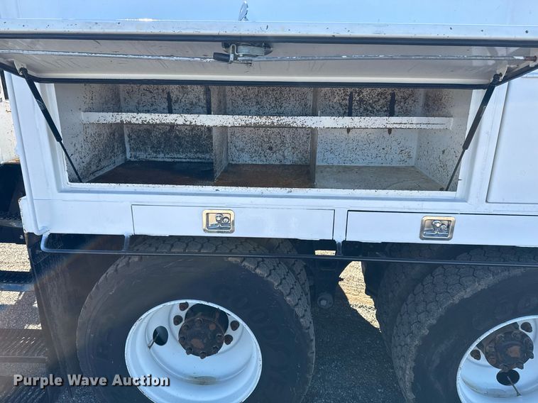 image for item EG2277 2008 International 7500 Crew Cab crane truck