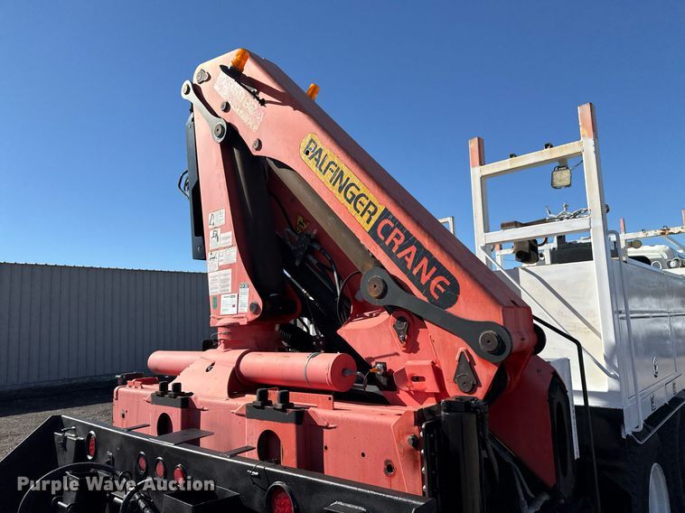 image for item EG2277 2008 International 7500 Crew Cab crane truck