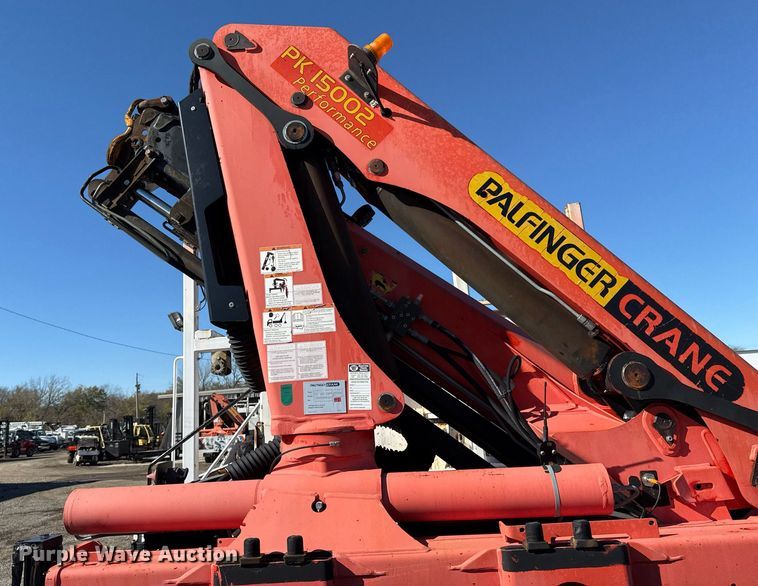 image for item EG2277 2008 International 7500 Crew Cab crane truck