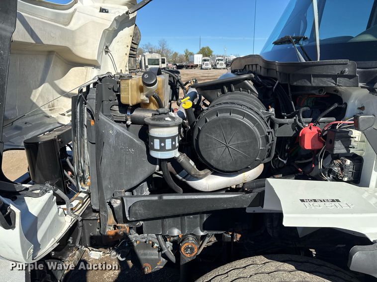 image for item EG2277 2008 International 7500 Crew Cab crane truck