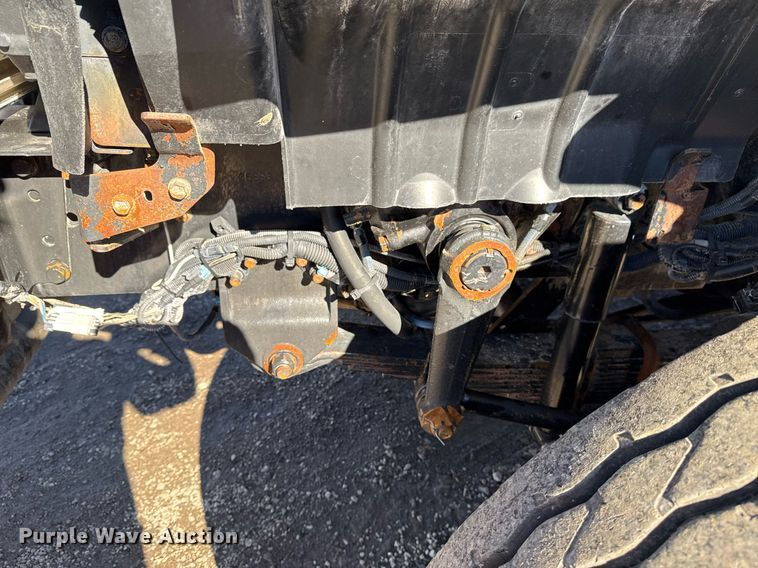 image for item EG2277 2008 International 7500 Crew Cab crane truck