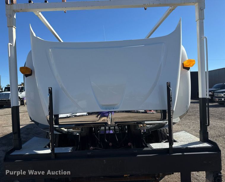 image for item EG2277 2008 International 7500 Crew Cab crane truck