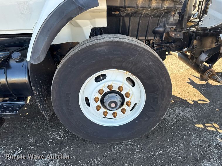 image for item EG2277 2008 International 7500 Crew Cab crane truck