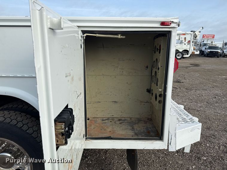 image for item EG2320 2014 Dodge Ram 4500HD Crew Cab utility / service truck