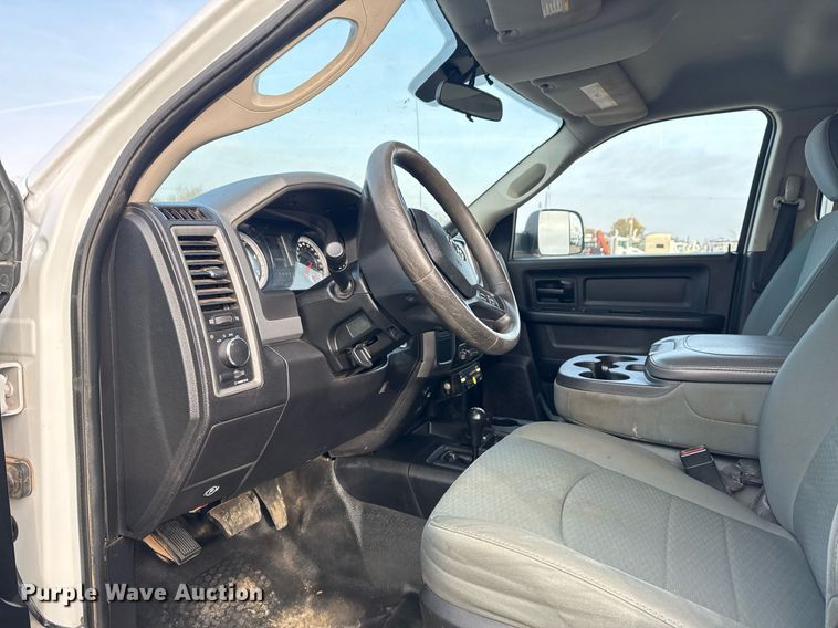 image for item EG2320 2014 Dodge Ram 4500HD Crew Cab utility / service truck