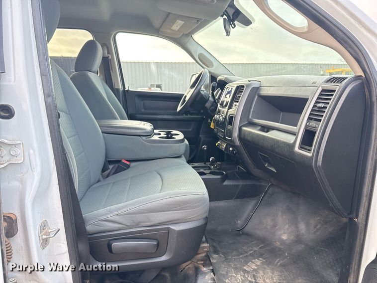 image for item EG2320 2014 Dodge Ram 4500HD Crew Cab utility / service truck