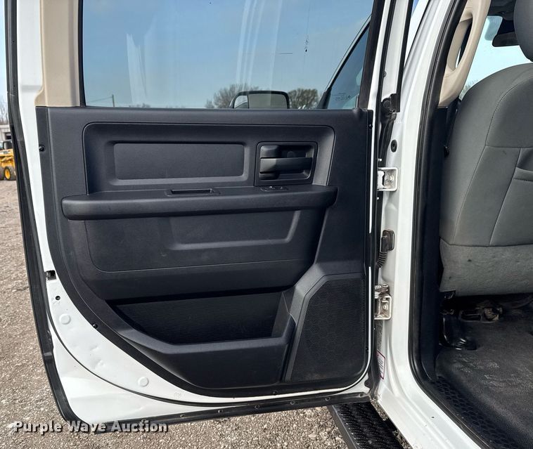 image for item EG2320 2014 Dodge Ram 4500HD Crew Cab utility / service truck