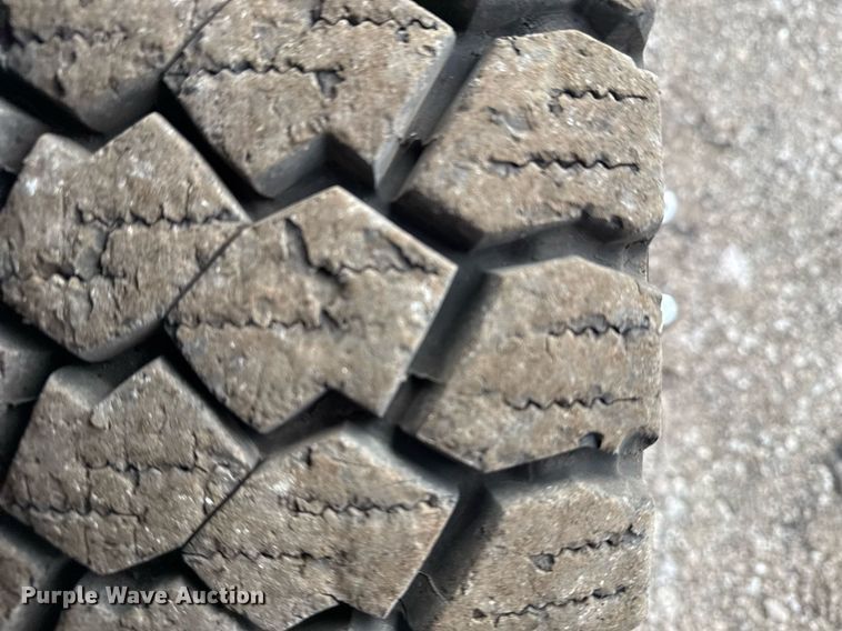 image for item EG2320 2014 Dodge Ram 4500HD Crew Cab utility / service truck