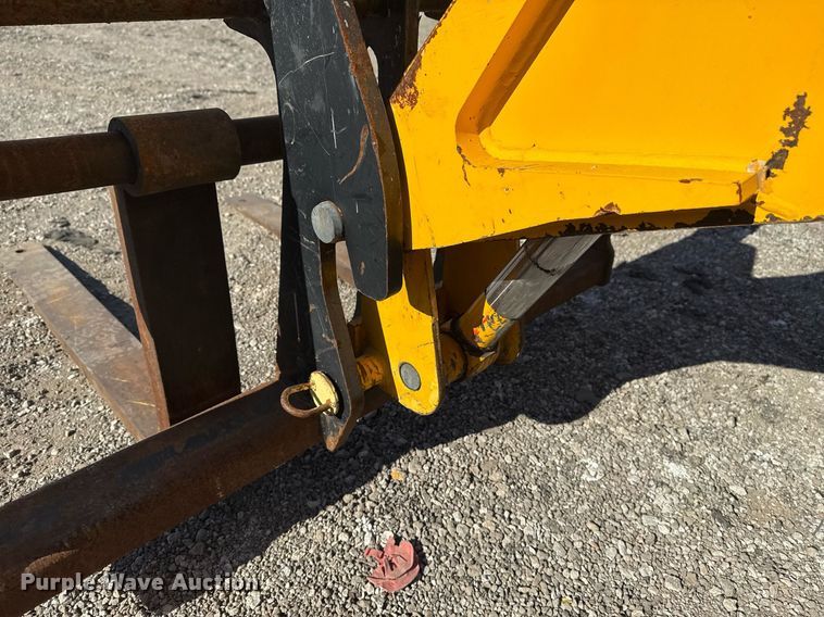 image for item EG2339 2006 JCB 506C HL telehandler