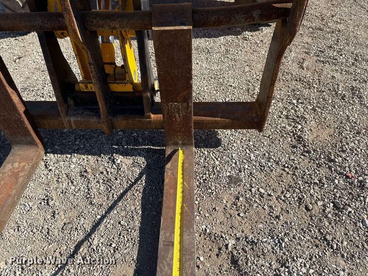 image for item EG2339 2006 JCB 506C HL telehandler