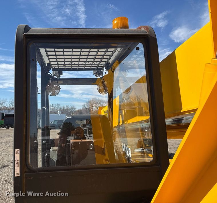 image for item EG2339 2006 JCB 506C HL telehandler