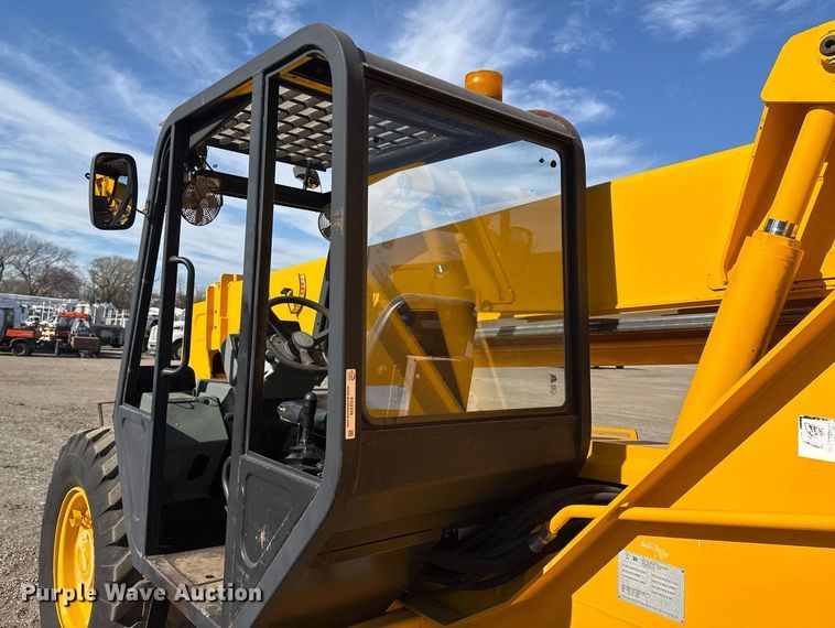 image for item EG2339 2006 JCB 506C HL telehandler