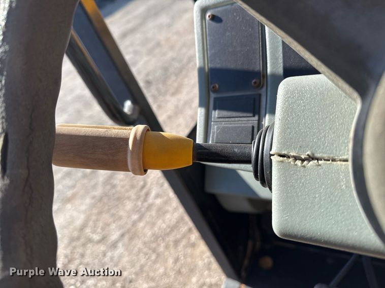 image for item EG2339 2006 JCB 506C HL telehandler