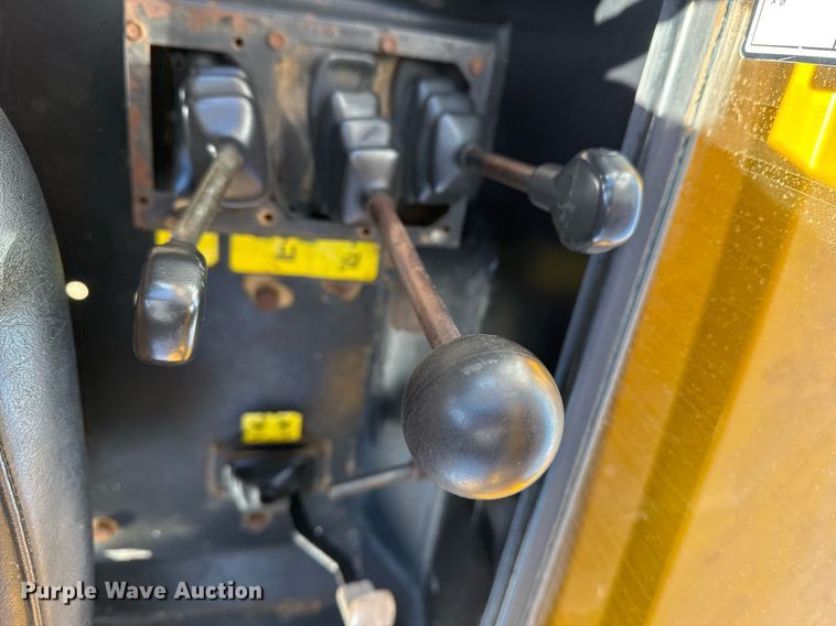 image for item EG2339 2006 JCB 506C HL telehandler