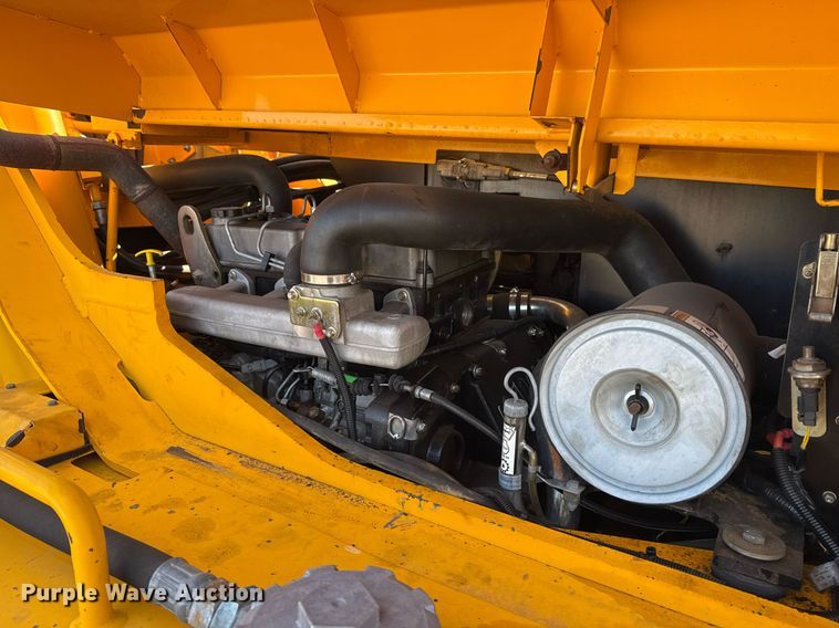 image for item EG2339 2006 JCB 506C HL telehandler