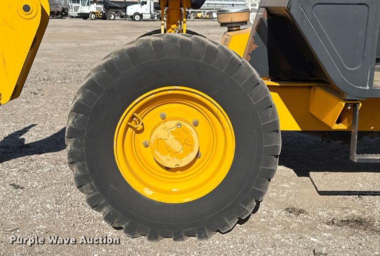 image for item EG2339 2006 JCB 506C HL telehandler