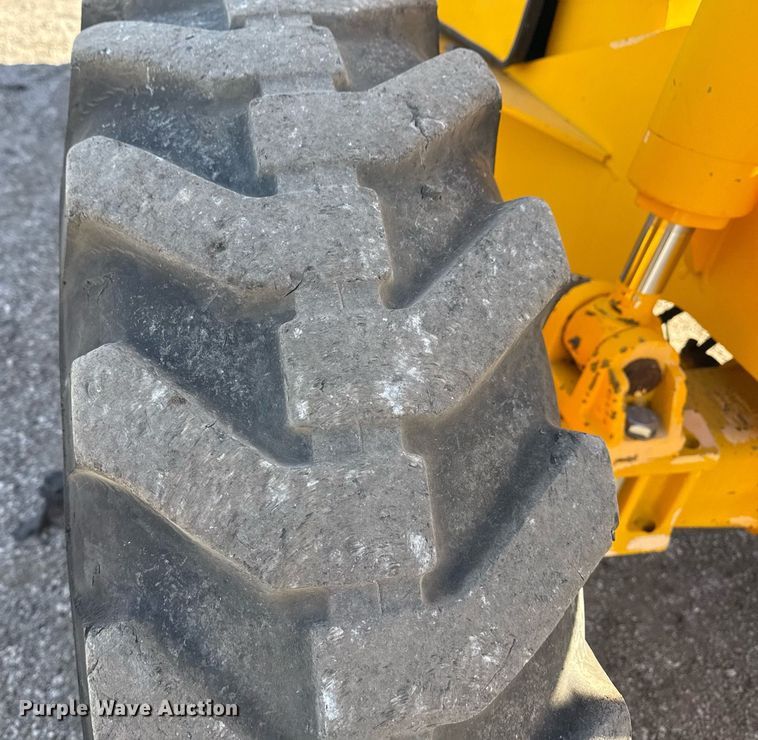 image for item EG2339 2006 JCB 506C HL telehandler