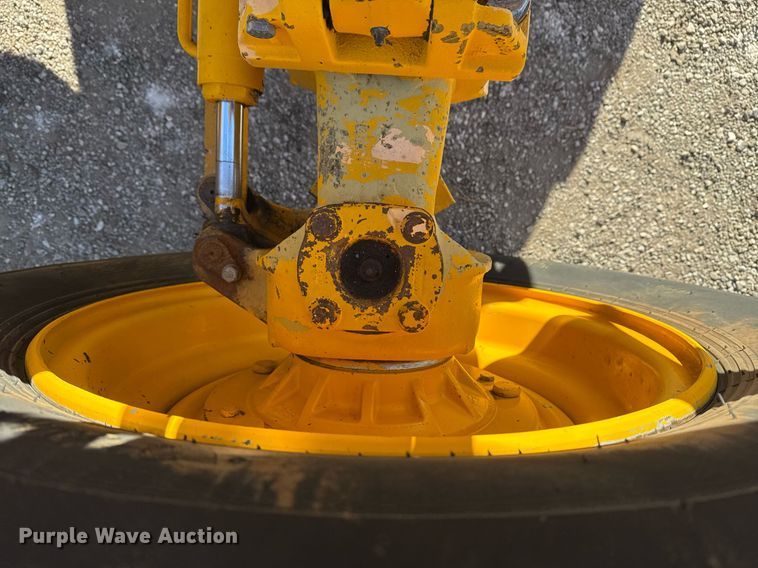 image for item EG2339 2006 JCB 506C HL telehandler