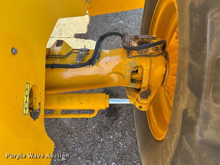 image for item EG2339 2006 JCB 506C HL telehandler