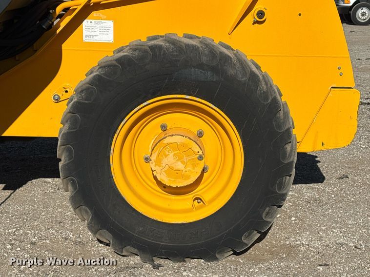 image for item EG2339 2006 JCB 506C HL telehandler