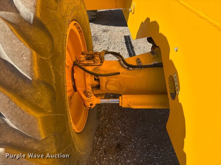 image for item EG2339 2006 JCB 506C HL telehandler