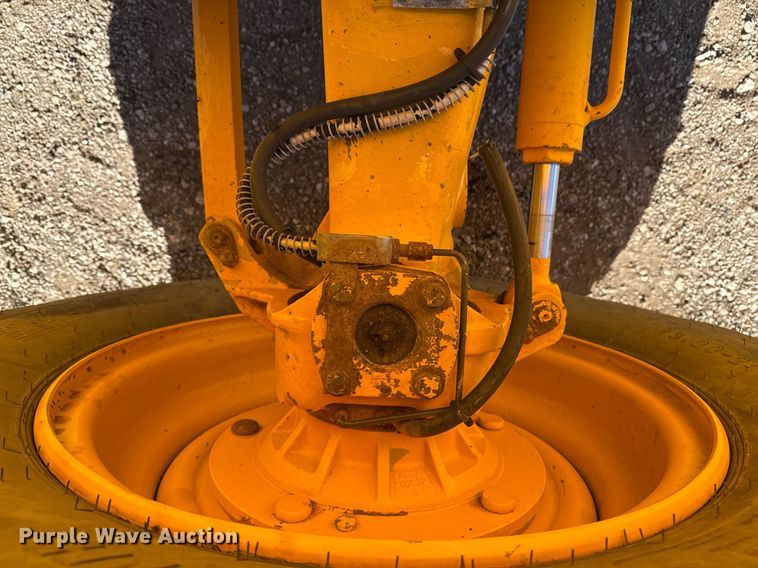 image for item EG2339 2006 JCB 506C HL telehandler