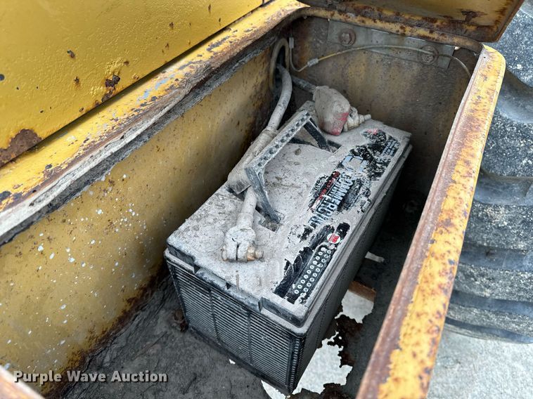 image for item EG7011 1987 Caterpillar 936 wheel loader