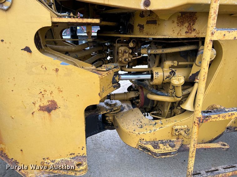 image for item EG7011 1987 Caterpillar 936 wheel loader