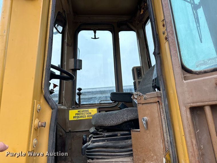 image for item EG7011 1987 Caterpillar 936 wheel loader