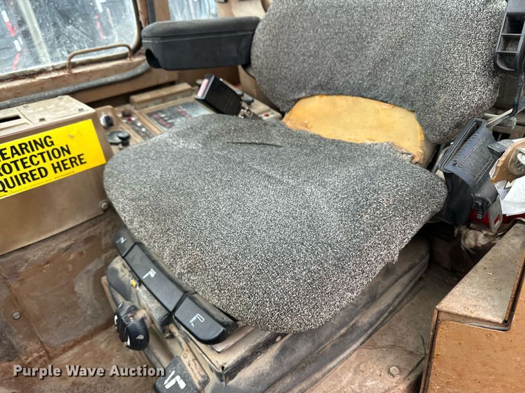 image for item EG7011 1987 Caterpillar 936 wheel loader