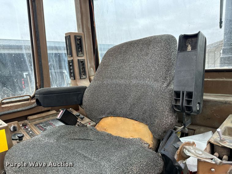 image for item EG7011 1987 Caterpillar 936 wheel loader