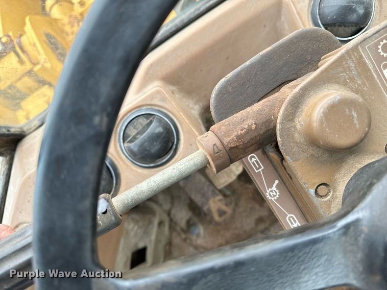 image for item EG7011 1987 Caterpillar 936 wheel loader