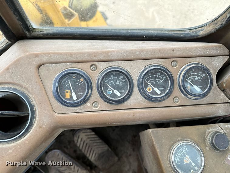 image for item EG7011 1987 Caterpillar 936 wheel loader