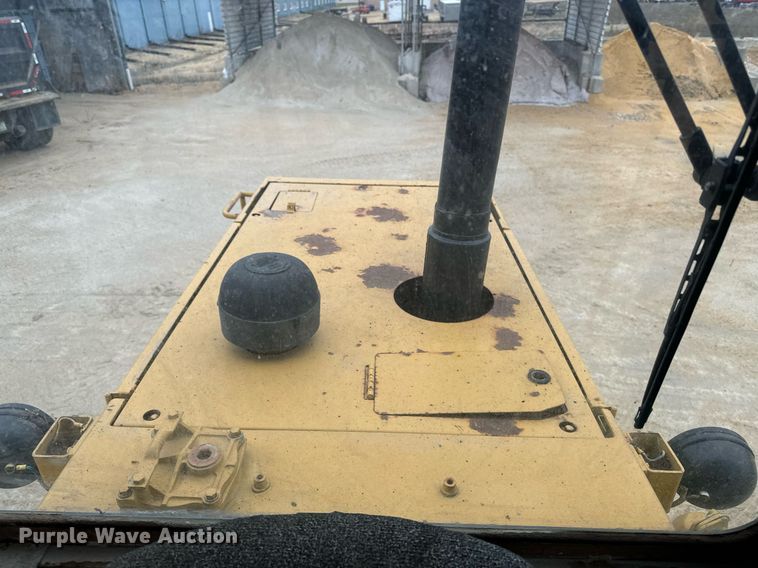 image for item EG7011 1987 Caterpillar 936 wheel loader