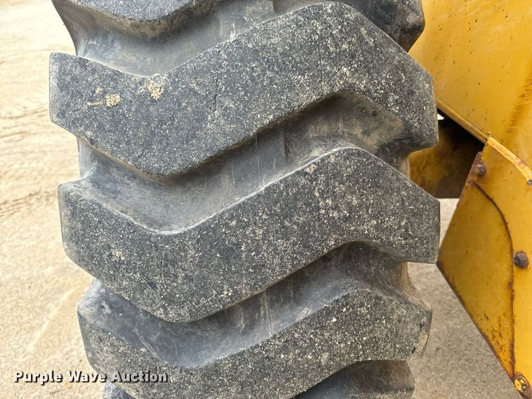 image for item EG7011 1987 Caterpillar 936 wheel loader