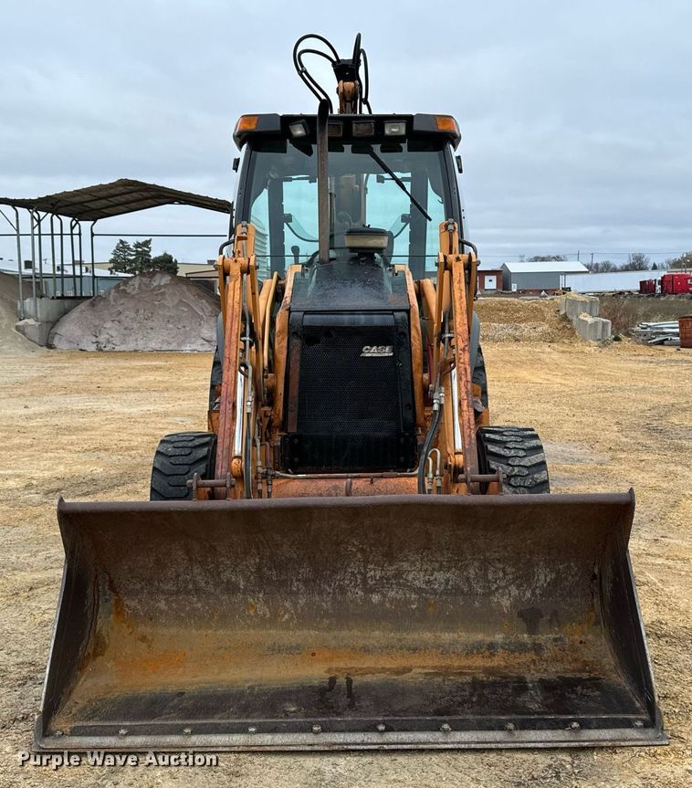 image for item EG7012 2001 Case 580 Super M backhoe