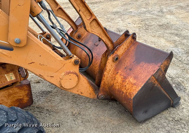 image for item EG7012 2001 Case 580 Super M backhoe