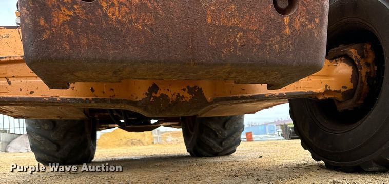 image for item EG7012 2001 Case 580 Super M backhoe